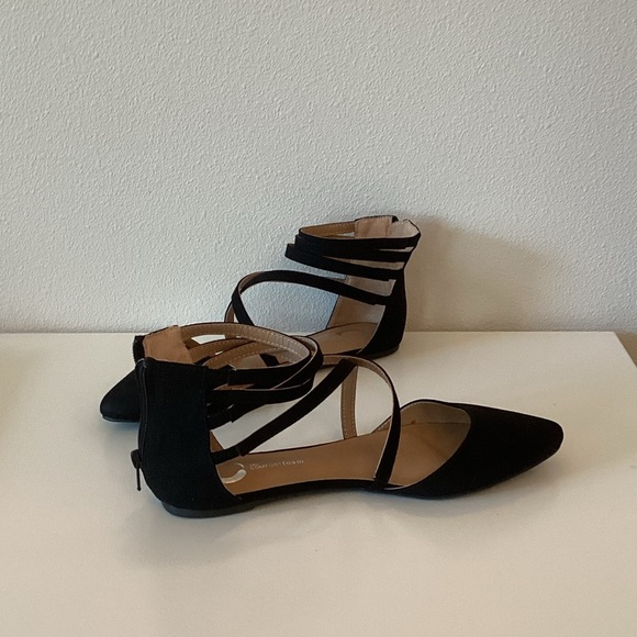 Shoes - Journee Collection Elegant Black Strappy Women's Flats